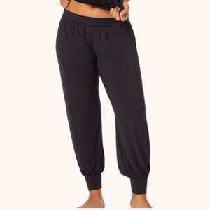LIVELY jogger pants black